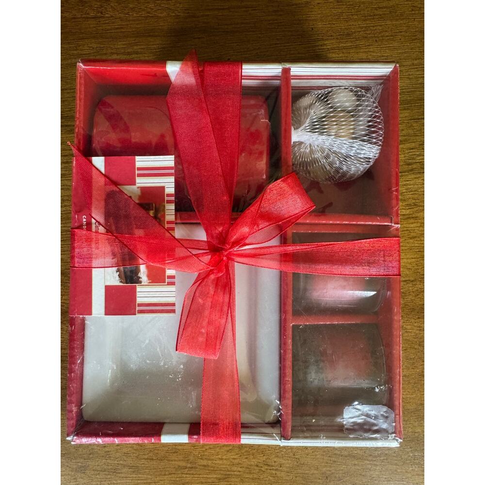 NIB New in Box Cinnamon Candle Gift Set Pillar & Votive Candles Holiday